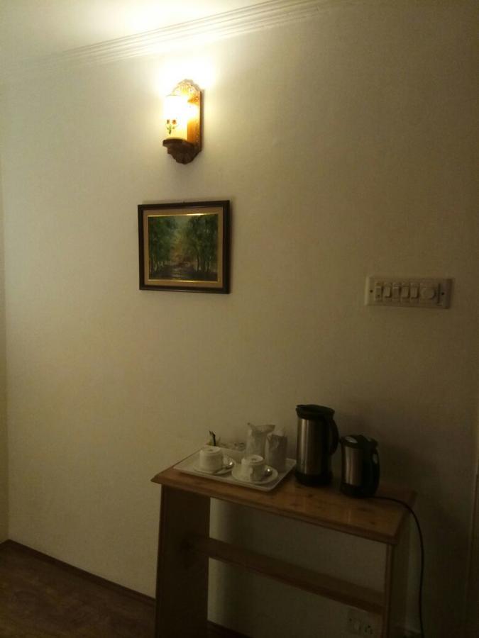 Dove Cottage Srīnagar Buitenkant foto